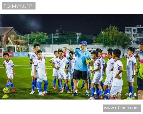 安徽庐江足球文化崛起:球星助力地方足球发展与青训系统建设 安徽庐江足球文化崛起:球星助力地方足球发展与青训系统建设