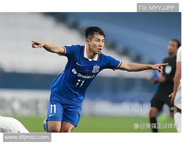 新浪足球球星聚焦:探索中国足坛新星崛起与传奇球员的辉煌历程 新浪足球球星聚焦:探索中国足坛新星崛起与传奇球员的辉煌历程