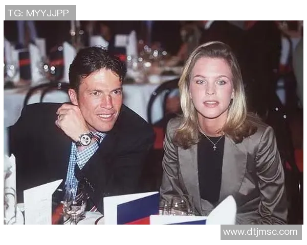 足球明星私生活曝光揭示他们隐藏的风流韵事与情感纠葛